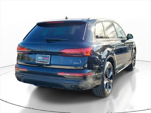 2025 Audi Q7 55 Premium Plus