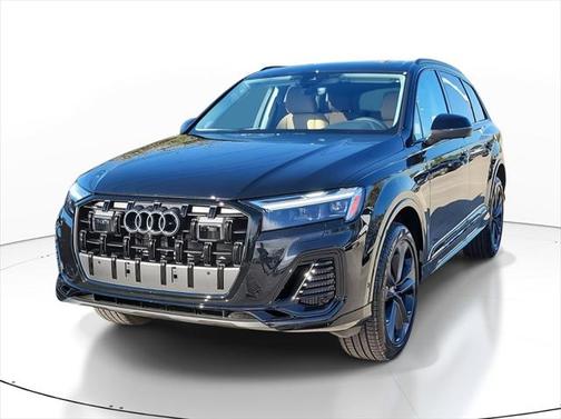 2025 Audi Q7 55 Premium Plus
