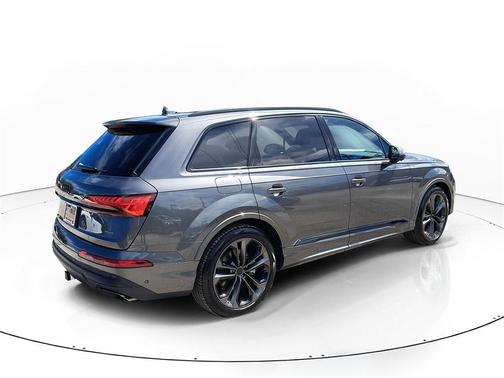 2026 Audi Q7 55 Premium Plus
