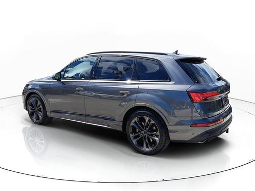 2026 Audi Q7 55 Premium Plus