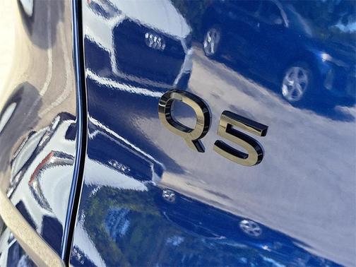 2025 Audi Q5 Premium