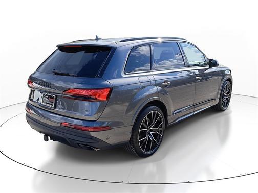 2025 Audi Q7 55 Prestige