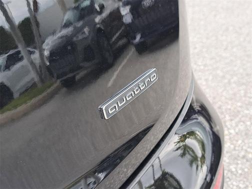 2023 Audi Q5 45 S line Premium