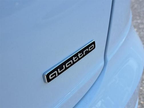 2026 Audi Q8 55 Premium Plus