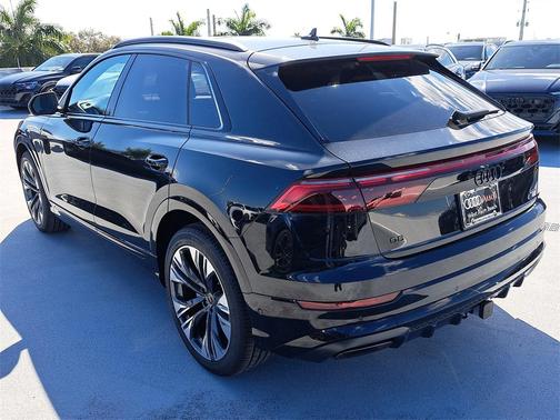 2026 Audi Q8 55 Premium Plus