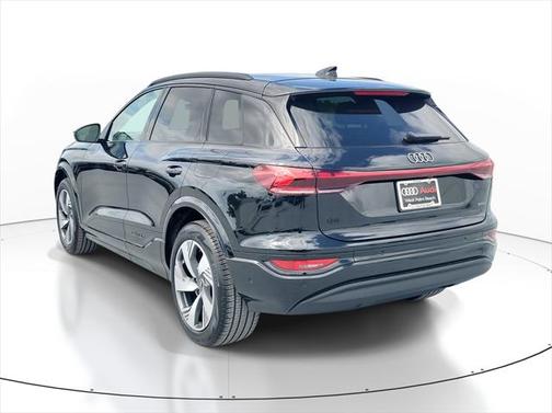 2025 Audi Q6 e-tron Premium Plus quattro