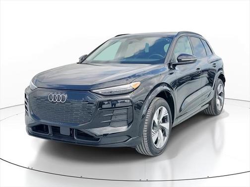 2025 Audi Q6 e-tron Premium Plus quattro