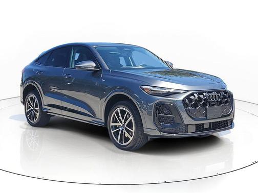 Daytona Gray Pearl Effect 2026 Audi Q5 Sportback Premium Plus TFSI quattro S tronic