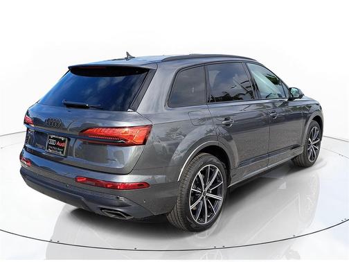 2026 Audi Q7 45 Premium Plus