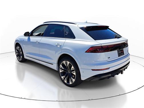 2025 Audi Q8 55 Premium Plus