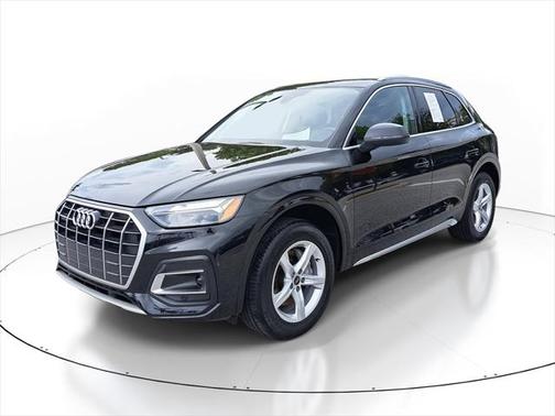 2023 Audi Q5 40 Premium