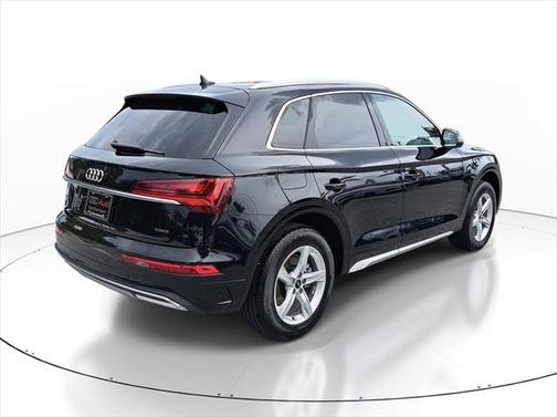 2023 Audi Q5 40 Premium