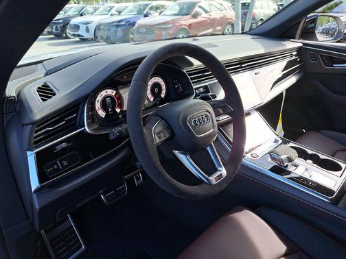 glacier white metallic 2026 Audi RS Q8 4.0T