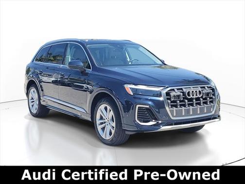 2025 Audi Q7 45 Premium Plus