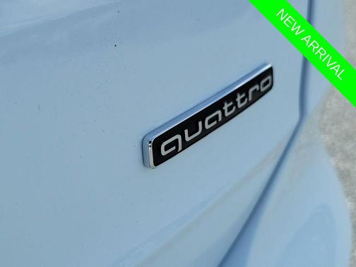 Arkona White 2025 Audi Q3 Premium 45 TFSI S line quattro Tiptronic