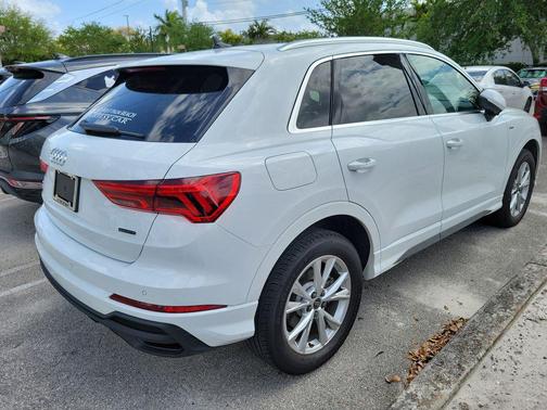 Arkona White 2025 Audi Q3 Premium 45 TFSI S line quattro Tiptronic