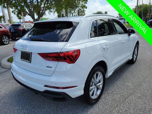 Arkona White 2025 Audi Q3 Premium 45 TFSI S line quattro Tiptronic