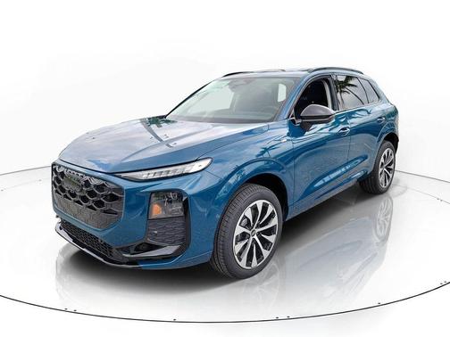 Malpelo Blue Metallic 2026 Audi Q3 TFSI quattro S tronic