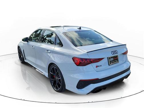 2022 Audi RS 3 TFSI quattro S tronic