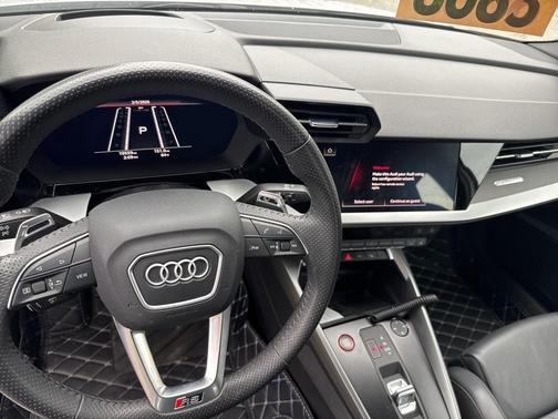 2022 Audi RS 3 TFSI quattro S tronic