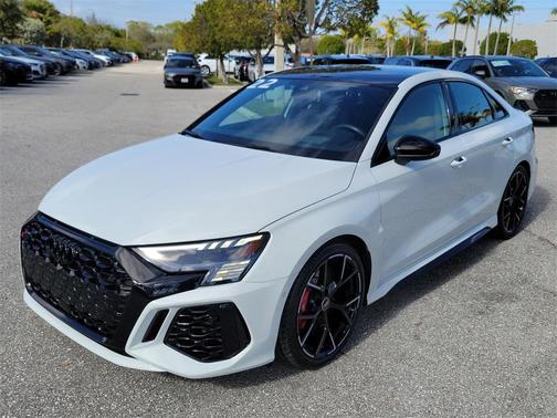 2022 Audi RS 3 TFSI quattro S tronic