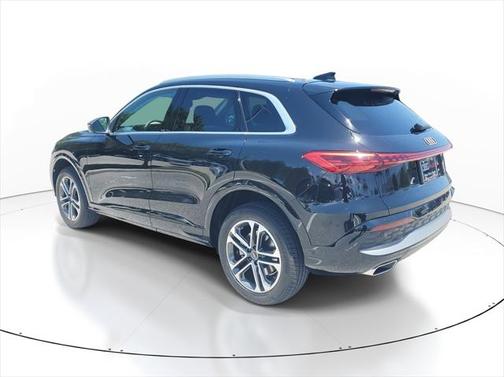 2025 Audi Q5 Premium
