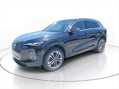 2025 Audi Q5 Premium