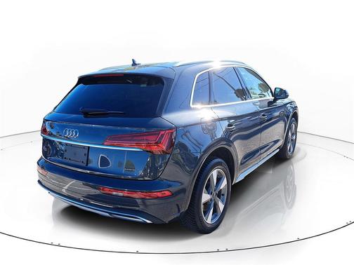 2023 Audi Q5 40 Premium