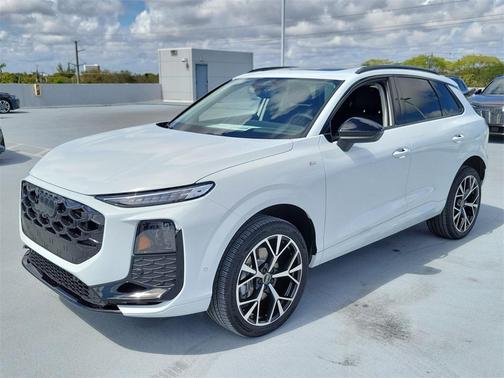 2026 Audi Q3 S line