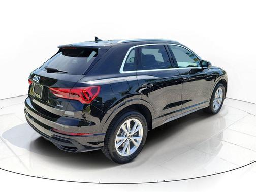 Black Metallic 2025 Audi Q3 Premium 45 TFSI S line quattro Tiptronic