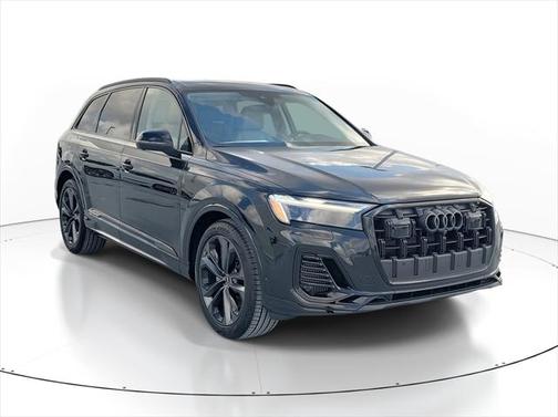 2025 Audi Q7 55 Premium Plus