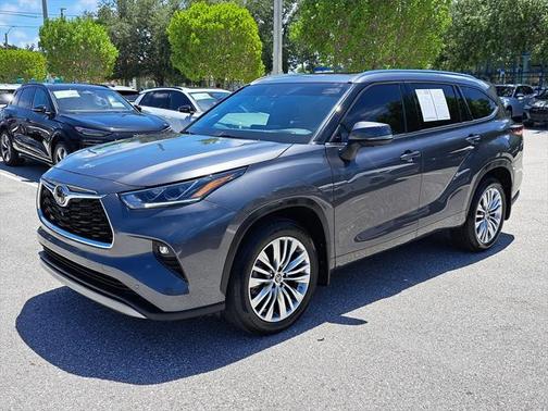 2024 Toyota Highlander Platinum