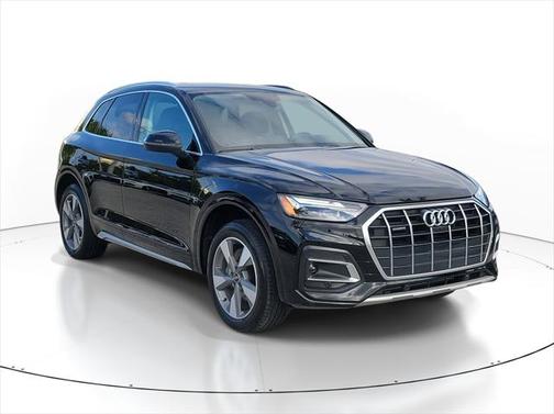 2023 Audi Q5 40 Premium Plus