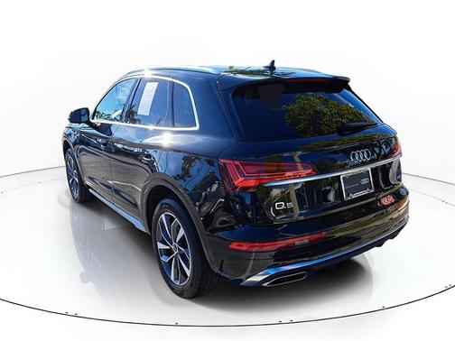 2023 Audi Q5 45 S line Premium
