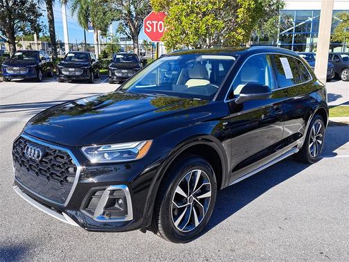 2023 Audi Q5 45 S line Premium