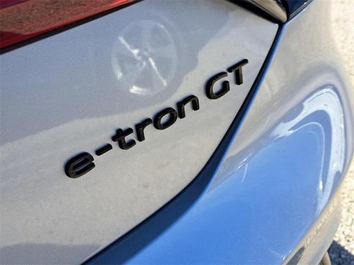 2026 Audi S e-tron GT Prestige quattro