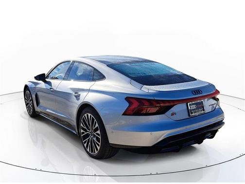 2026 Audi S e-tron GT Prestige quattro