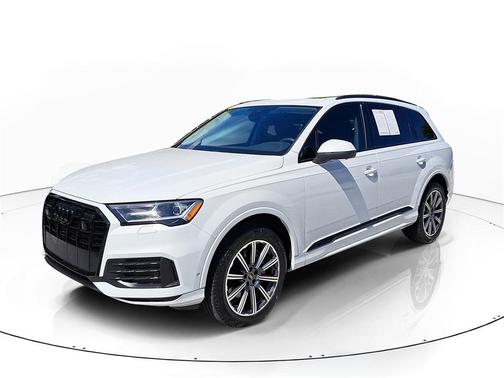 2023 Audi Q7 45 Premium Plus