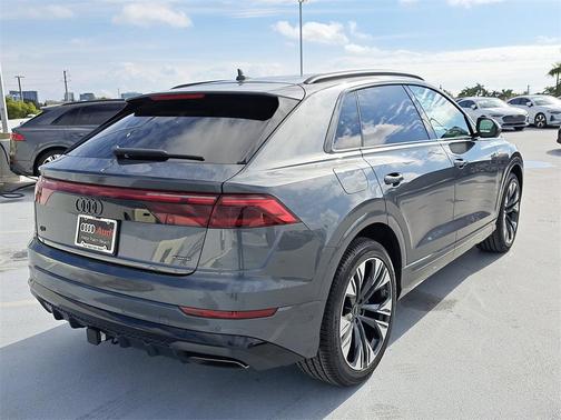 2026 Audi Q8 55 Premium Plus