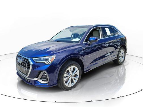 Navarra Blue Metallic 2024 Audi Q3 45 S line Premium Plus