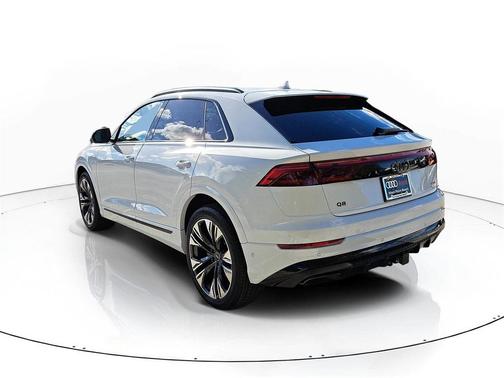 2026 Audi Q8 55 Premium Plus