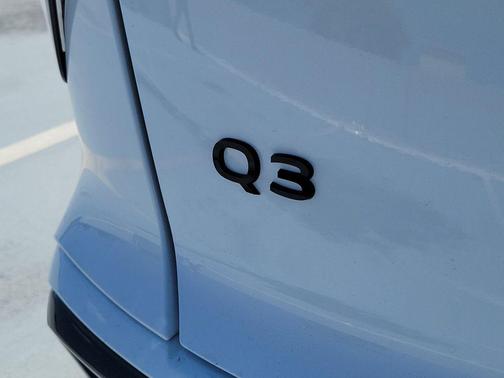 Glacier White Metallic 2026 Audi Q3 TFSI quattro S tronic