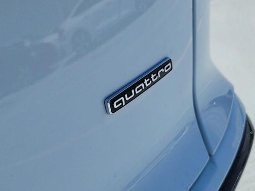 Glacier White Metallic 2026 Audi Q3 TFSI quattro S tronic