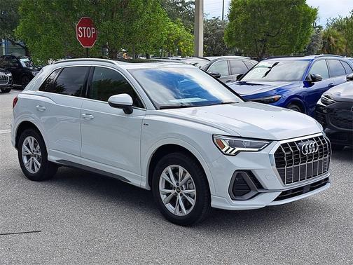 2025 Audi Q3 45 S line Premium Plus