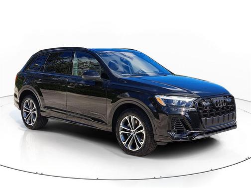 2026 Audi Q7 55 Premium