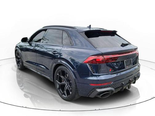Waitomo Blue Metallic 2026 Audi RS Q8 4.0T