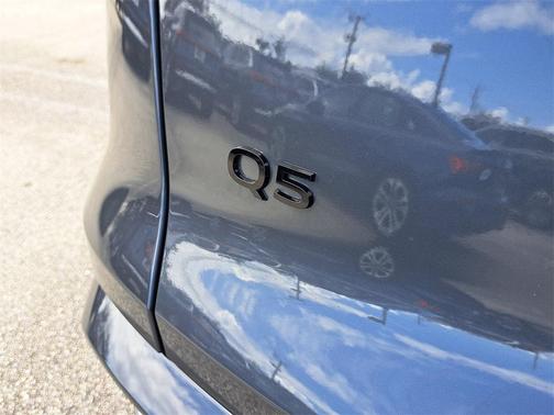 2025 Audi Q5 Premium Plus TFSI quattro S tronic