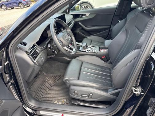 2023 Audi A4 45 S line Premium Plus