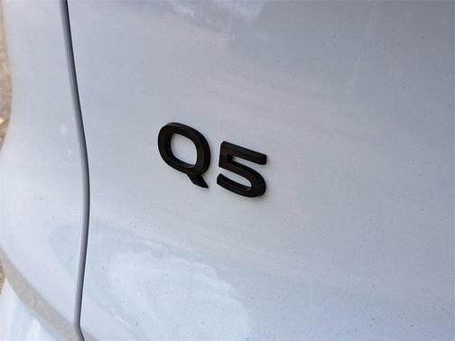 2025 Audi Q5 Premium Plus TFSI quattro S tronic