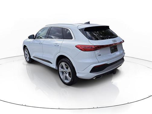 2025 Audi Q5 Premium Plus TFSI quattro S tronic